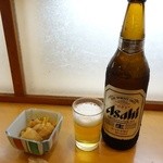 Kanamachi Sakaba Gen - 大瓶ビール380円(税抜)、お通し250円(税抜)