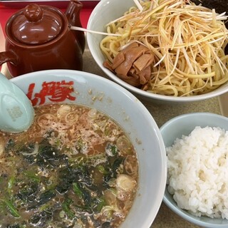 ラーメン 山岡家_1