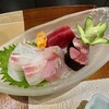 天ぷら・地魚 古山 - ◉ お刺身
　　真鯛、ヒラマサ（シオ）、鮪、大トロ
