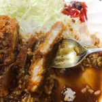 キッチン南海 早稲田店 - 薄めのカツ断面