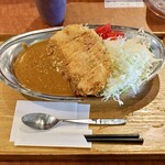 銀鯱食堂 - 料理写真:スパイスカツカレー