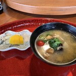 小田井宿 豊庵 - お味噌汁と香の物