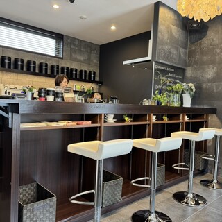M COFFEE ROASTERS_2