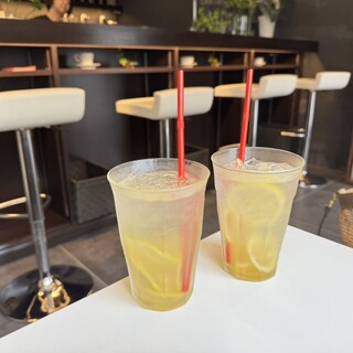 M COFFEE ROASTERS_1