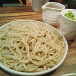 しゅはり - よもぎ切りうどん。爽やかな香り。