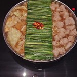 博多もつ鍋 前田屋 - もつ鍋しょうゆ味