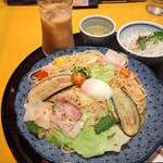 洋麺屋 五右衛門 - 三元豚と夏野菜づくしのよくばりスパゲッティー（醤油バター）+レディースセット