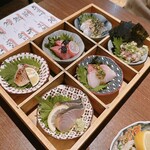 鶏と魚と炭火焼き 燈 - 