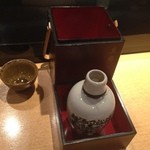 鮨し人 - 満寿泉　ぬる燗