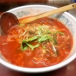 韓韓麺 - ユッケジャンめん(970円)