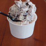 七色冷菓 - ジェラートダブル600円「チョコマーブル＆ナッツ＋クッキー＆クリーム」