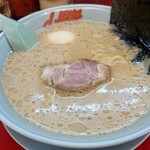 山岡家 - 料理写真:ラーメン(醤油)690円＋中盛150円＋トッピング味付け玉子150円(麺かため、油すくなめ、味うすめ、ネギ＆レンソウ抜き