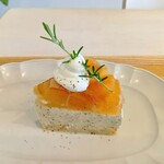 タスメット カフェ - 桃のアールグレイレアチーズケーキ