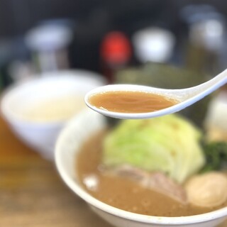 横浜ラーメン厨房 うえむらや_1