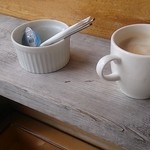 カシュカシュカフェ - カフェラテ￥300