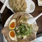 大黒ラーメン - 料理写真: