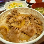 すき家 - 料理写真:牛丼サラダセット680円 +玉子90円