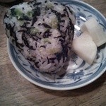 秋元屋 - 野沢菜おにぎり200円
