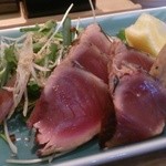 いなせや ハナレ - カツオ炭炙りタタキ