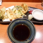 お季味 - 季節の野菜のの天ぷら(￥680)