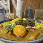 SPICECURRY KERAKU - フィッシュカレー、牛タンとレモンカレー、卵のアチャールを追加