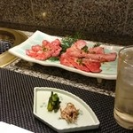 清香園 - 黒毛和牛盛り合わせ（1人前）