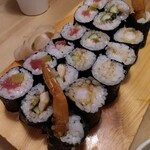や台ずし - ぜいたく細巻3色
