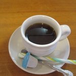 日本料理 いのうえ - 最後はサービスで奥様がコーヒーをついでくれました