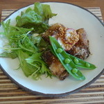 グリーンキッチン - 大豆豆の竜田揚げとサラダ