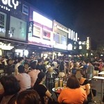 Wala Wala Cafe Bar - お店スグなんだけど 人がすごくて