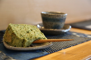 Iitokoro - デザート（よもぎのシフォン）とホットコーヒー