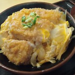 万福 - かつ丼 850円 大盛 100円