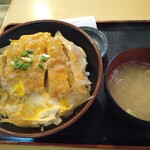 万福 - かつ丼 850円 大盛 100円