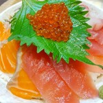 逢 サーモン料理専門刺身店 - 海鮮丼 1,180円
