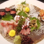 三代目 まる天 - 日替わりの刺身盛り合わせ