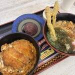 資さんうどん - 料理写真: