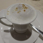 ラ・ベ - カリフラワーのポタージュ　カプチーノ仕立て