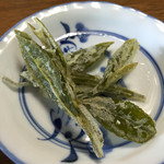 農家民宿 里屋敷 - お茶の葉のてんぷら