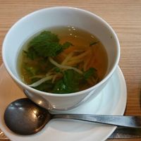 和食鉄板 銀座 朔月 - コンソメスープ。
