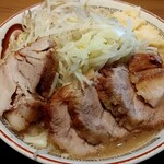 ラーメン豚山 - 料理写真: