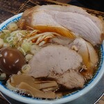 長尾中華そば - 津軽煮干しラーメン900円＋コンパネチャーシュー480円＋黒玉子150円