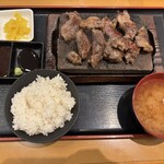 ワンダーステーキ - 料理写真: