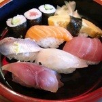 Aimasa Sushi - すし定食　750円　のにぎり