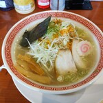 幸楽苑 - 料理写真:塩らーめん490円+千切りねぎ130円