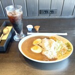 喫茶 坊っちゃん - アイスブレンドの朝カレーモーニング