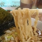 くじら食堂 - 中太縮れ麺