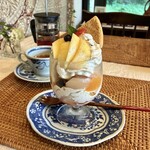 カフェまるぜん - 自家製無添加豆乳アイスを使ったパフェ・ドリンクセット(\1,480)