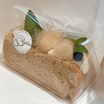 カフェまるぜん - 紅茶と桃サンド(\600)