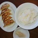ちゃーしゅうや武蔵 - 