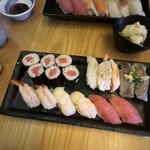 立ち寿司横丁 新宿西口 - 